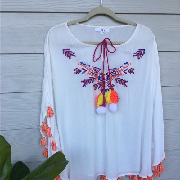 NWT Colorful Tassel Embroidered Blouse - Picture 6 of 10